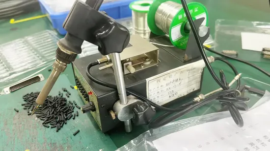 Großhandelspreis für industrielle elektrische Drähte und Kabel, speziell abgeschirmte Kabel, PE-isolierte Kabel für die direkte Verlegung im Erdreich, Telefonkabel) oder unter dem Meeresboden
